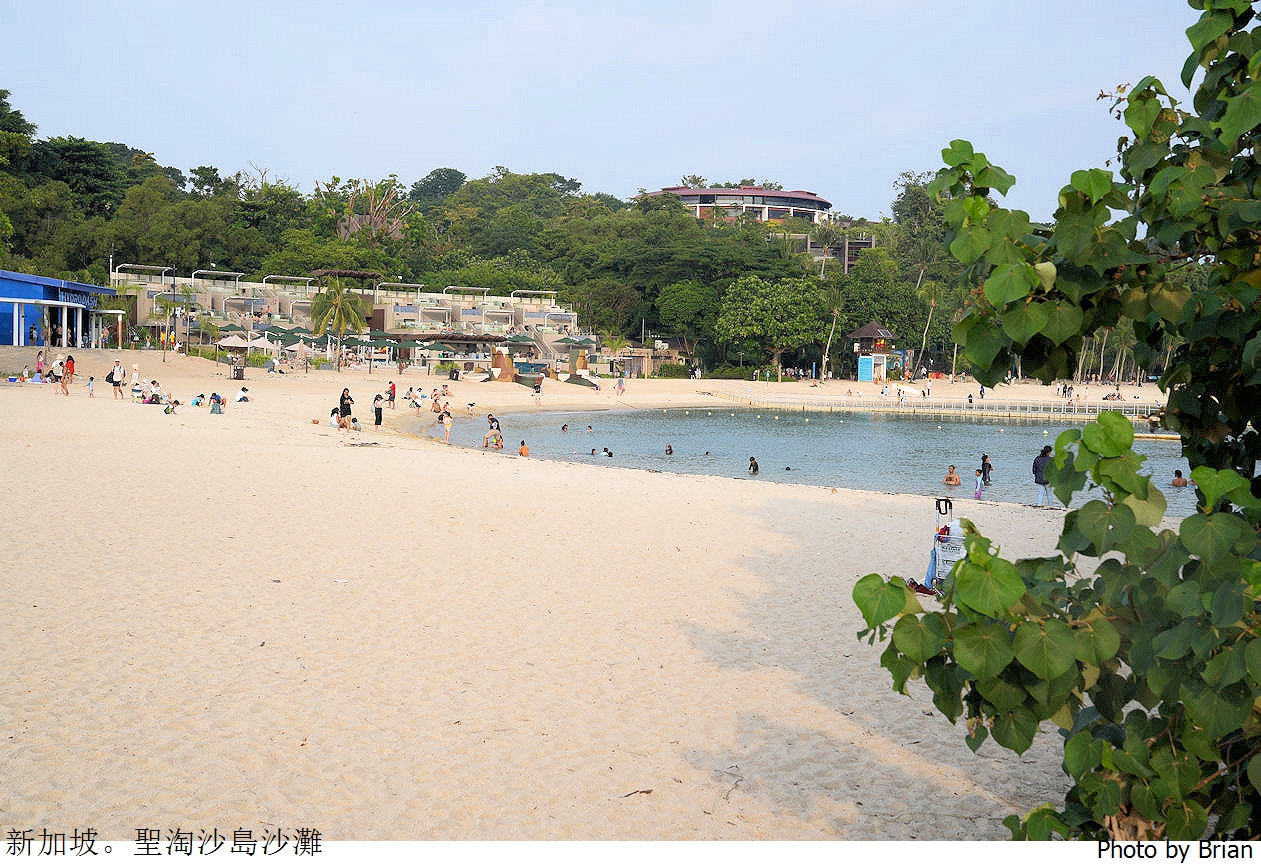 新加坡聖陶沙島沙灘。新加坡渡假勝地聖淘沙島南端 Siloso Beach 沙灘戲水